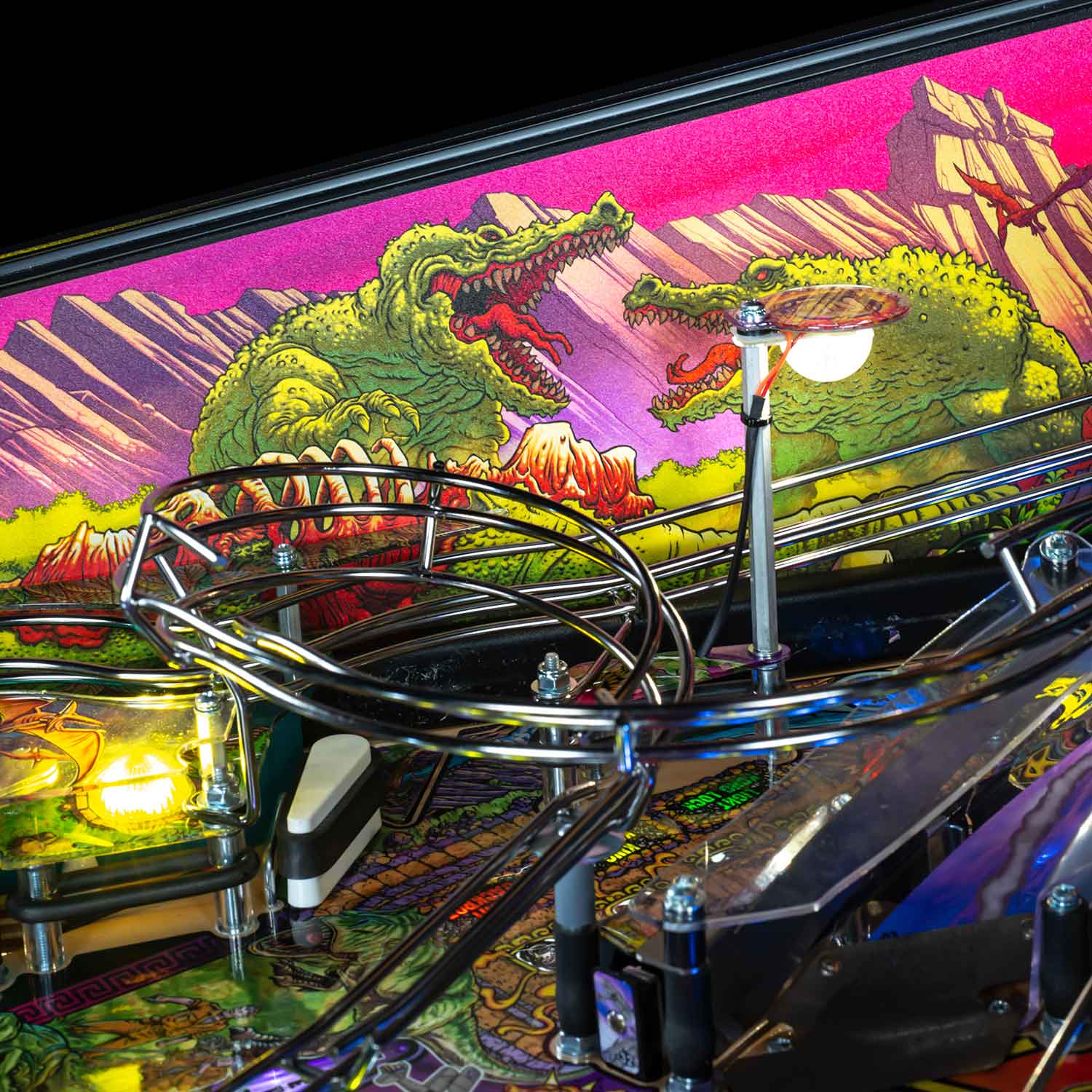 stern-pinball-king-kong-original-accessories-inside-art-blades-3